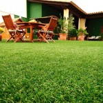 cesped artificial patio